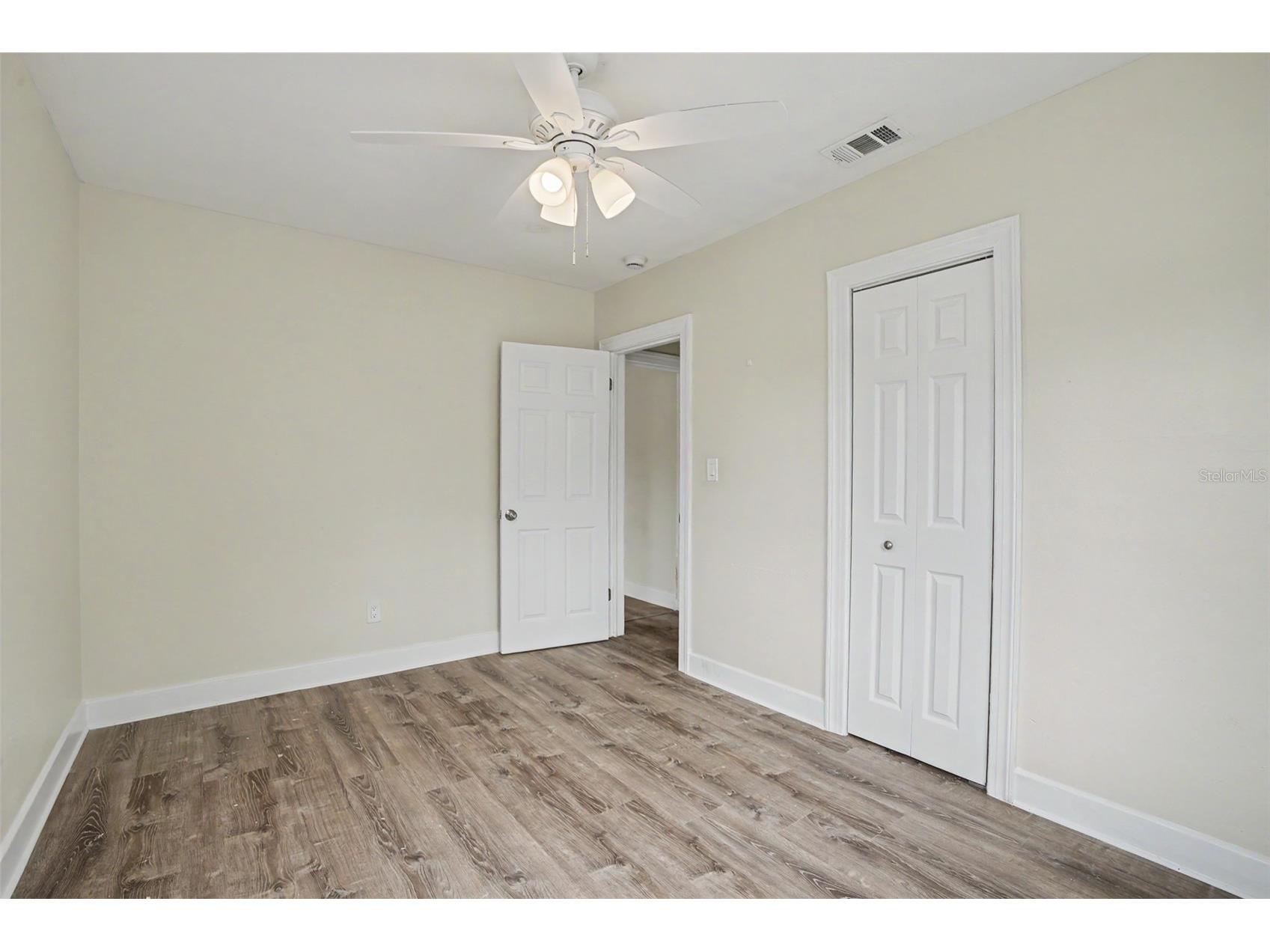 850 18th Avenue S Saint Petersburg FL 33705 TB8505764 image48