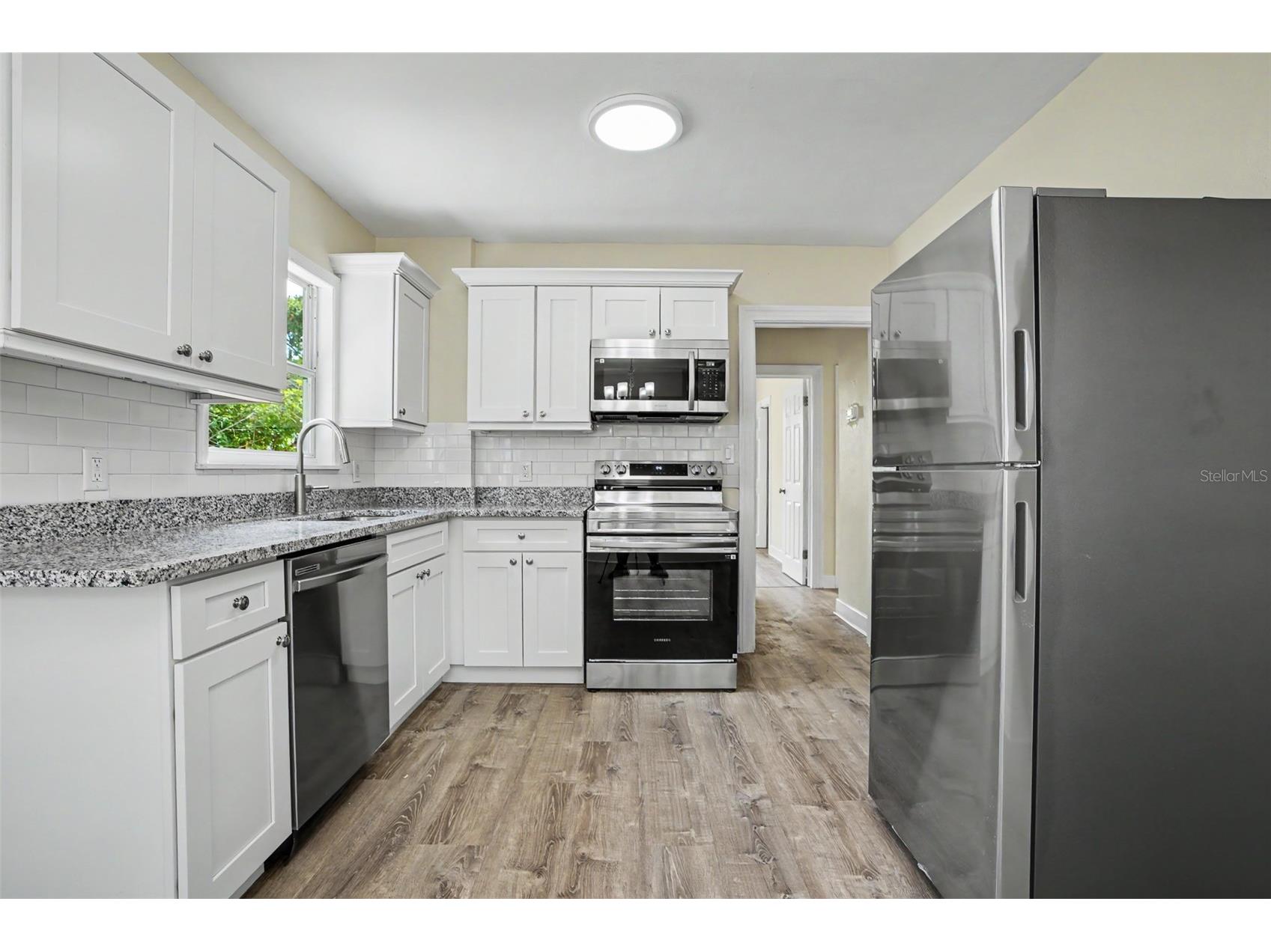 850 18th Avenue S Saint Petersburg FL 33705 TB8505764 image53