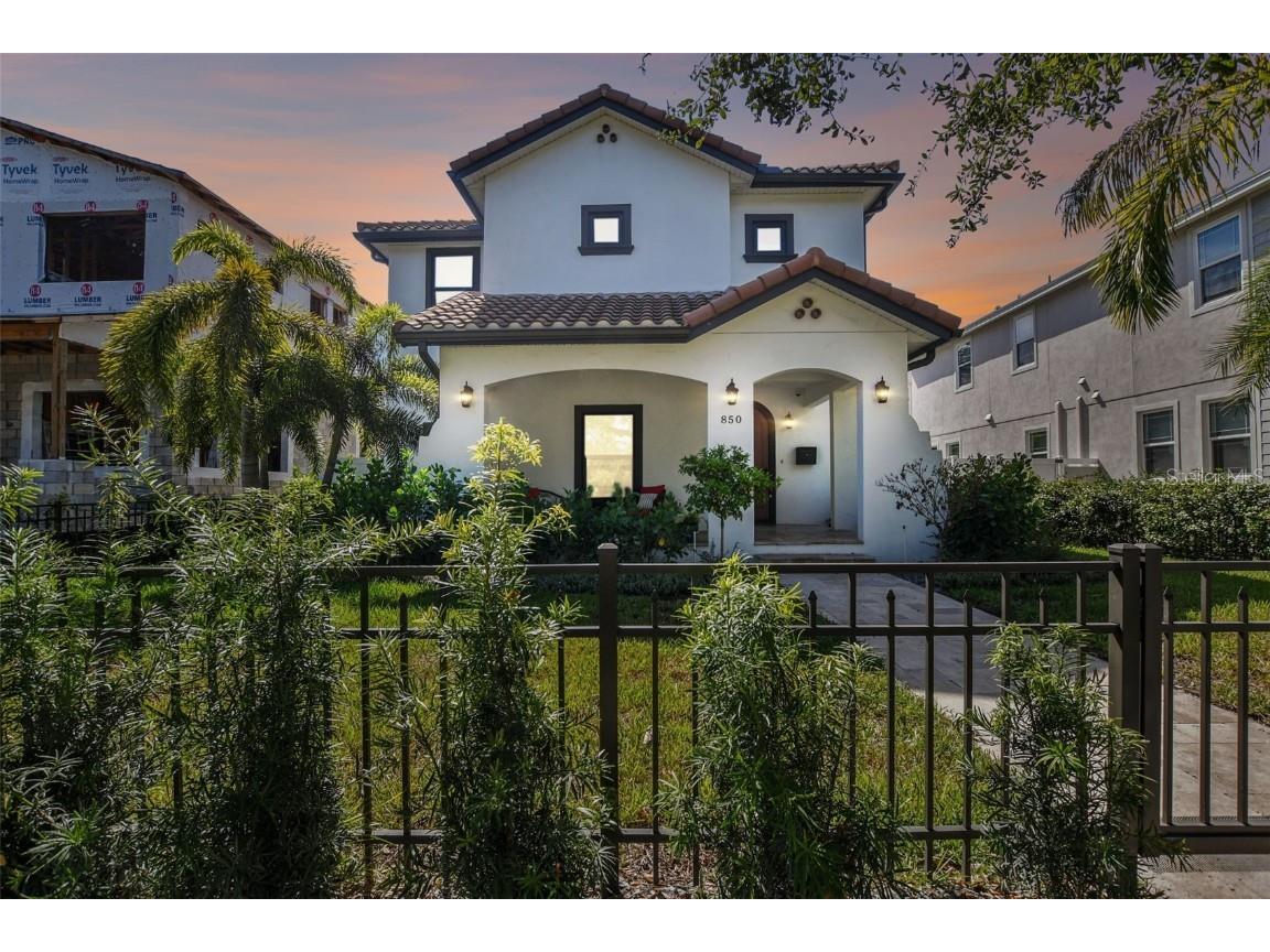 850 30th Avenue N Saint Petersburg FL 33704 U8218553 image1