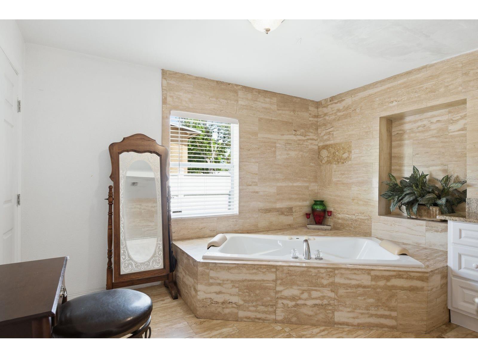 850 36th Avenue S Saint Petersburg FL 33705 TB8512060 image20