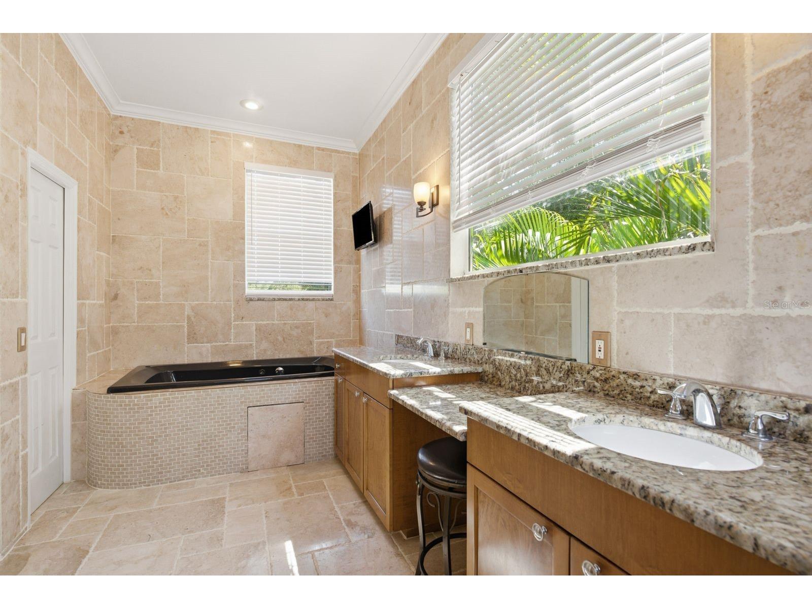 850 36th Avenue S Saint Petersburg FL 33705 TB8512060 image25
