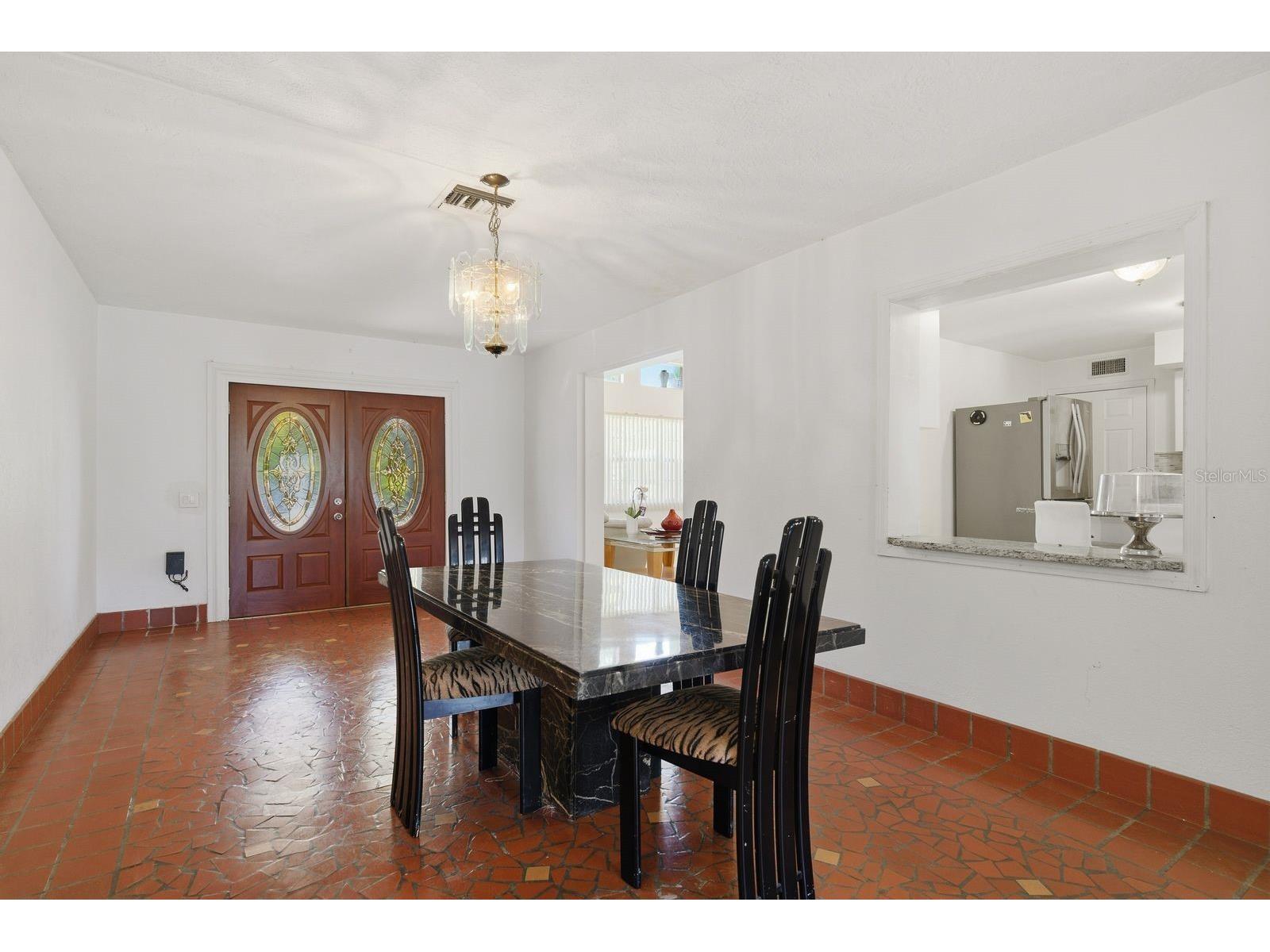 850 36th Avenue S Saint Petersburg FL 33705 TB8512060 image4