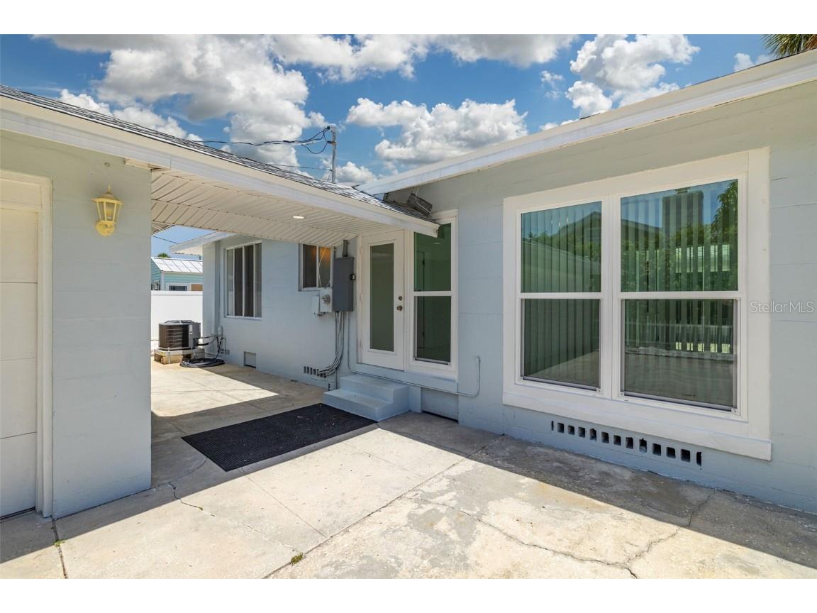 850 Mandalay Avenue Clearwater Beach FL 33767 TB8303509 image10