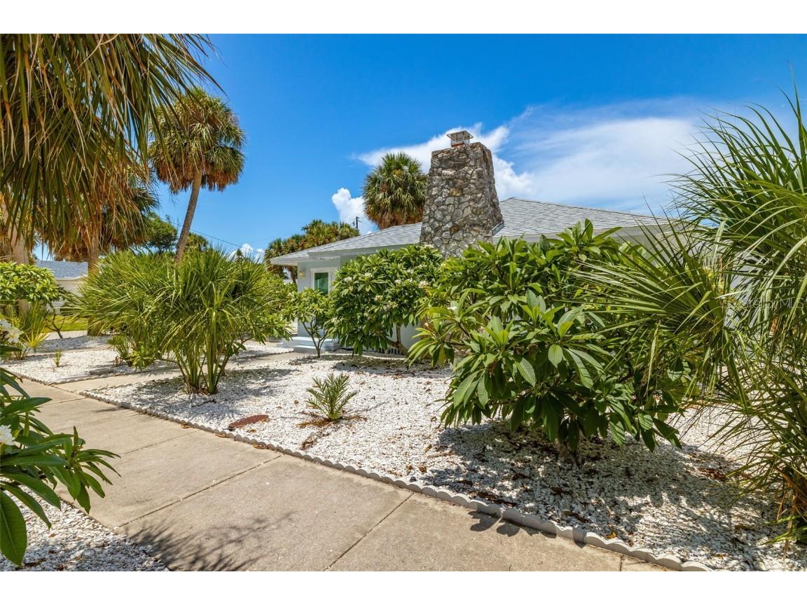 850 Mandalay Avenue Clearwater Beach FL 33767 TB8303509 image8