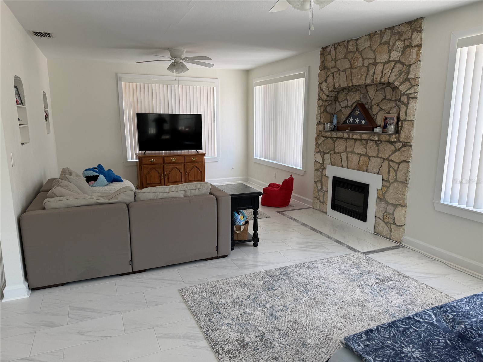 850 Mandalay Avenue Clearwater Beach FL 33767 TB8489421 image6
