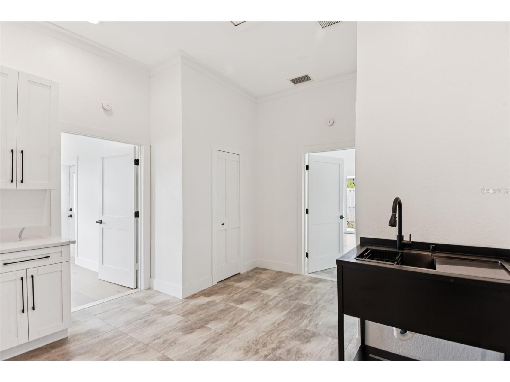 850 Rafael Boulevard NE Saint Petersburg FL 33704 TB8479963 image27
