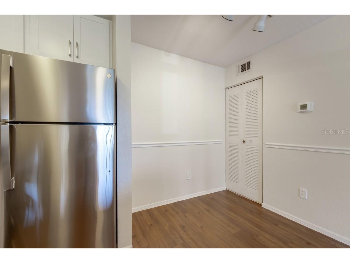 850 S Tamiami Trail #203 Sarasota FL 34236 A4651925 image15