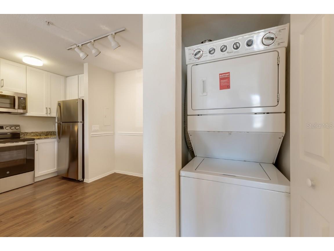 850 S Tamiami Trail #203 Sarasota FL 34236 A4651925 image16