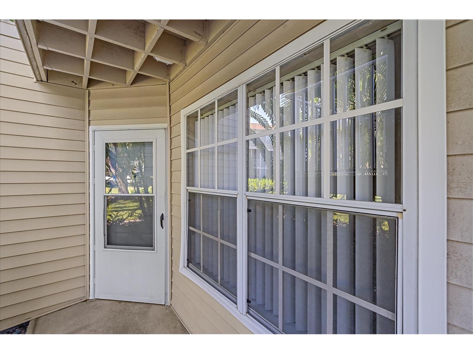 850 S Tamiami Trail #207 Sarasota FL 34236 A4665241 image3