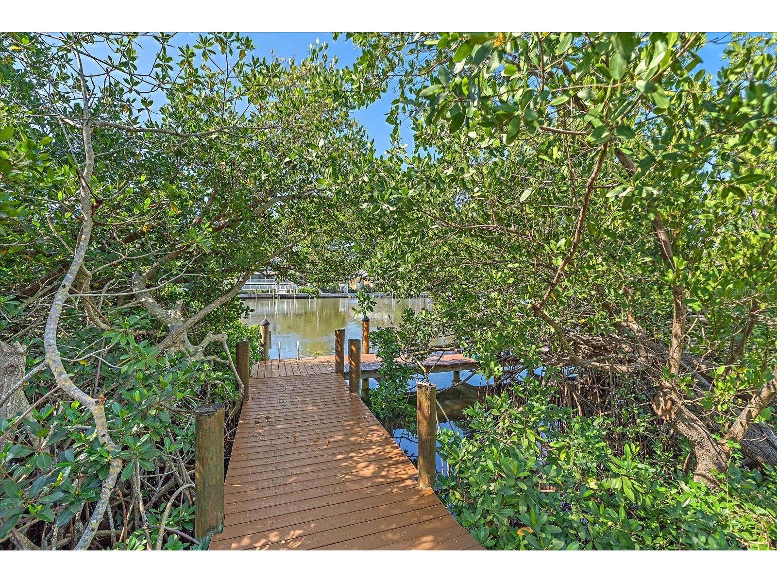 850 S Tamiami Trail #207 Sarasota FL 34236 A4665241 image33