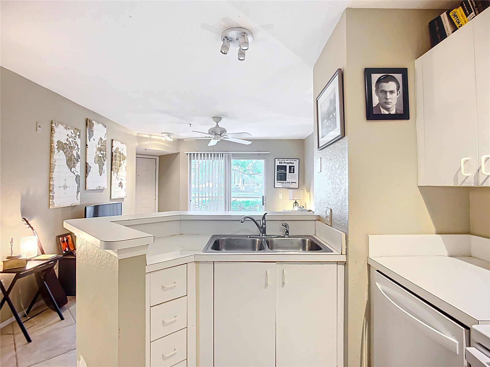 850 S Tamiami Trail #207 Sarasota FL 34236 A4692567 image11