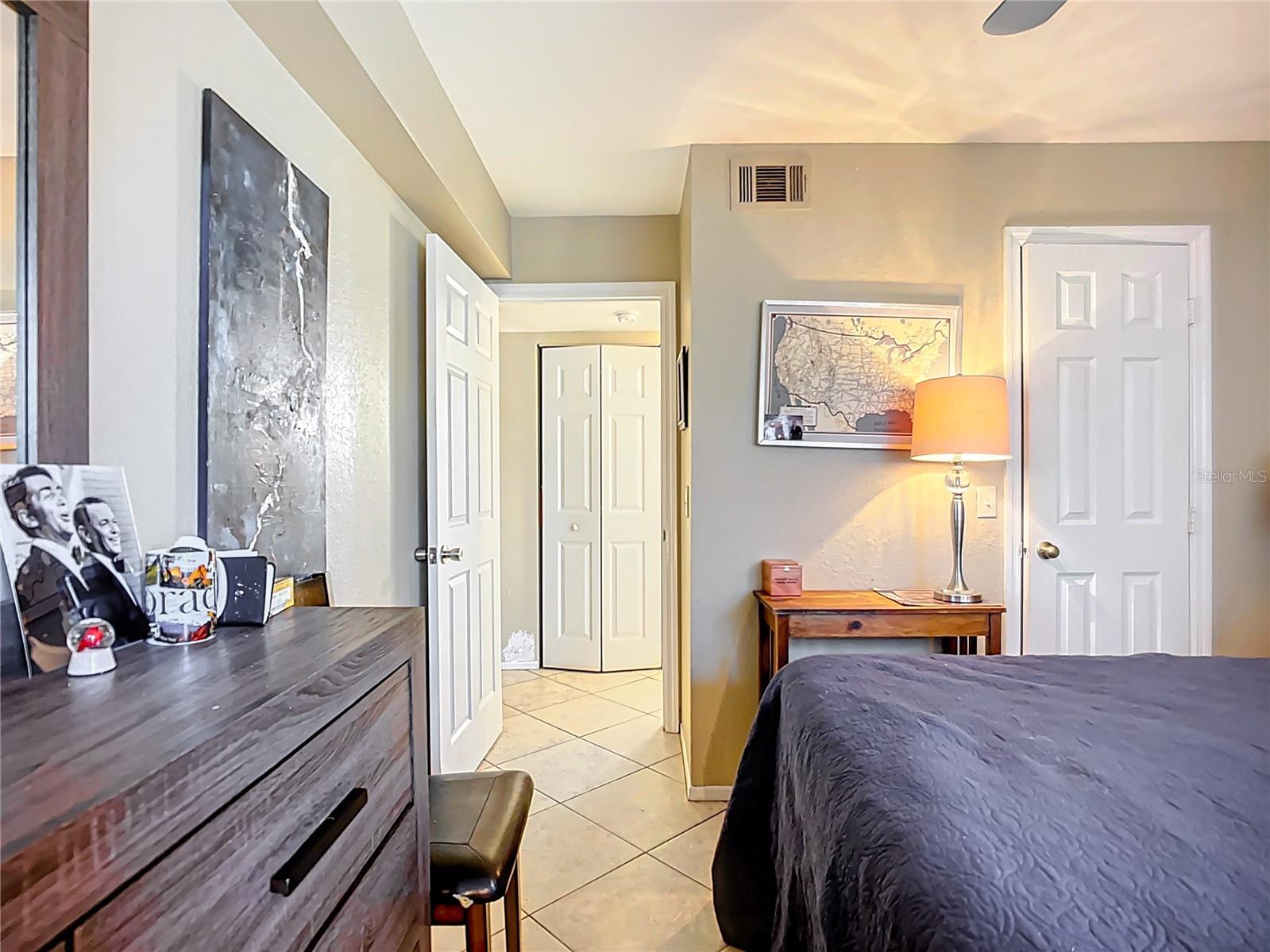 850 S Tamiami Trail #207 Sarasota FL 34236 A4692567 image13