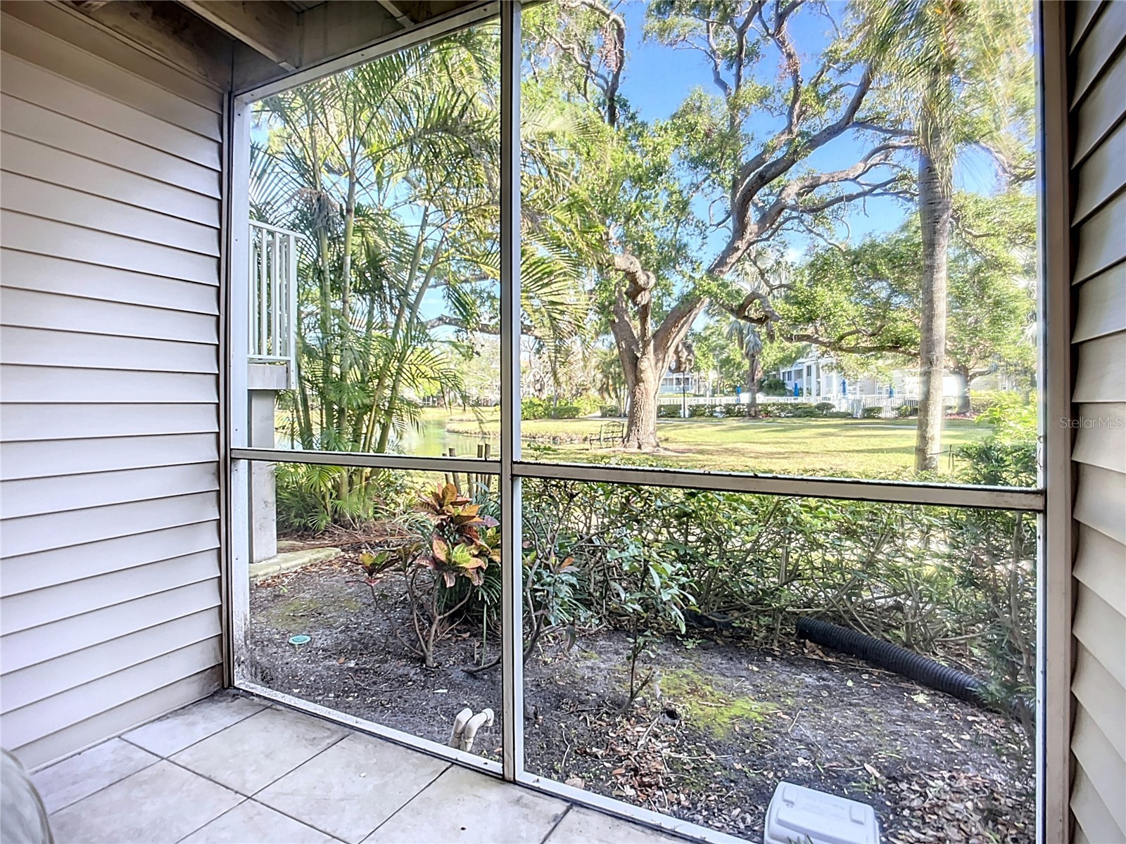 850 S Tamiami Trail #207 Sarasota FL 34236 A4692567 image16