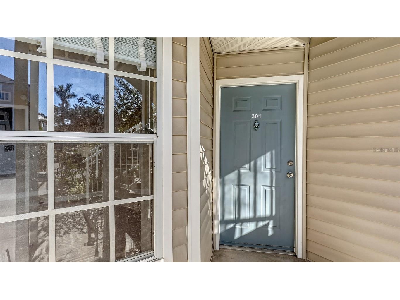 850 S Tamiami Trail #301 Sarasota FL 34236 A4640584 image1