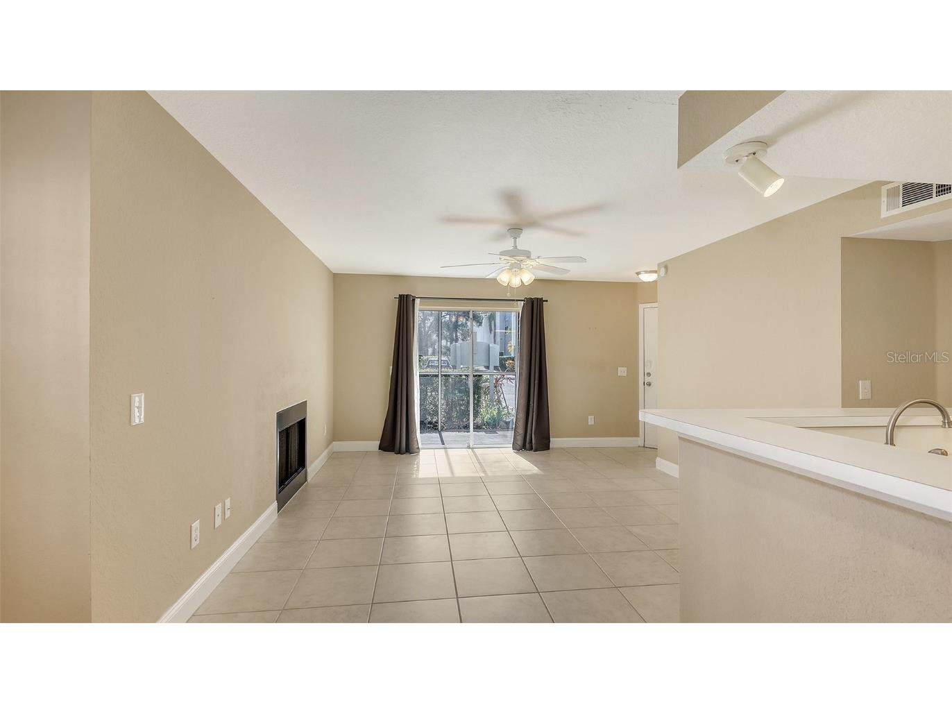 850 S Tamiami Trail #301 Sarasota FL 34236 A4640584 image3