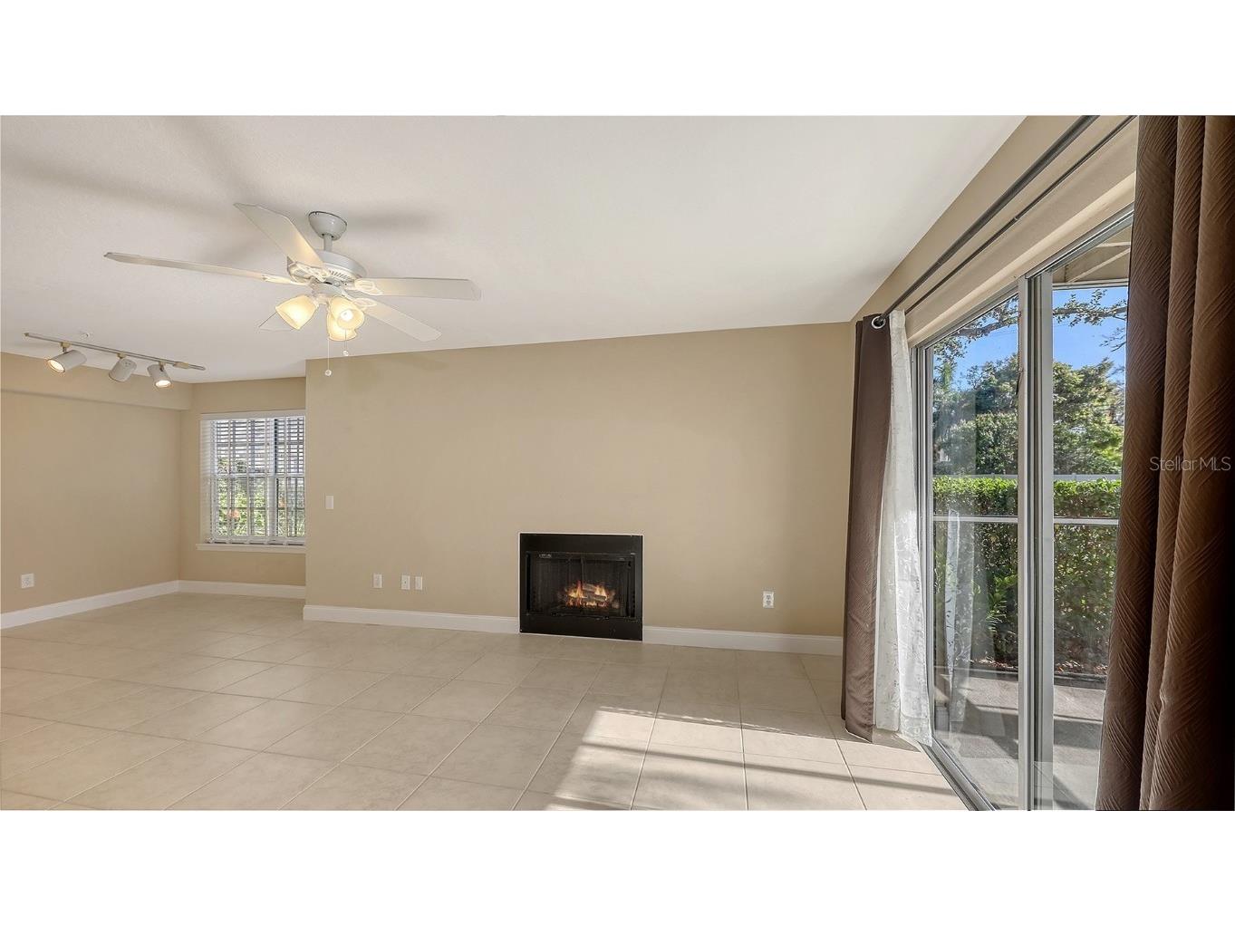 850 S Tamiami Trail #301 Sarasota FL 34236 A4640584 image5