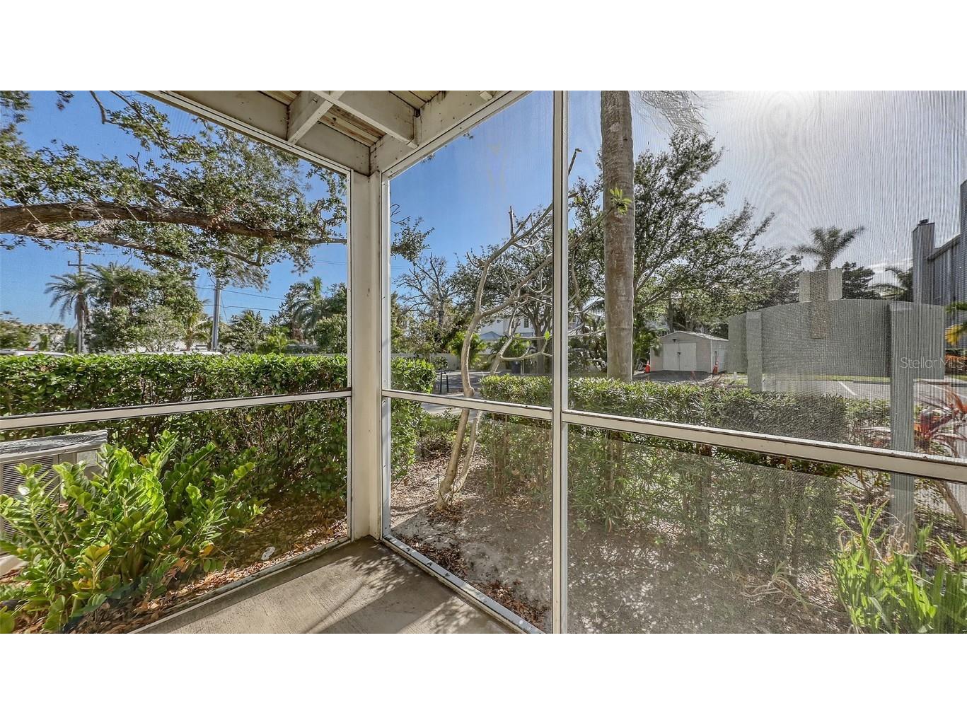 850 S Tamiami Trail #301 Sarasota FL 34236 A4640584 image6