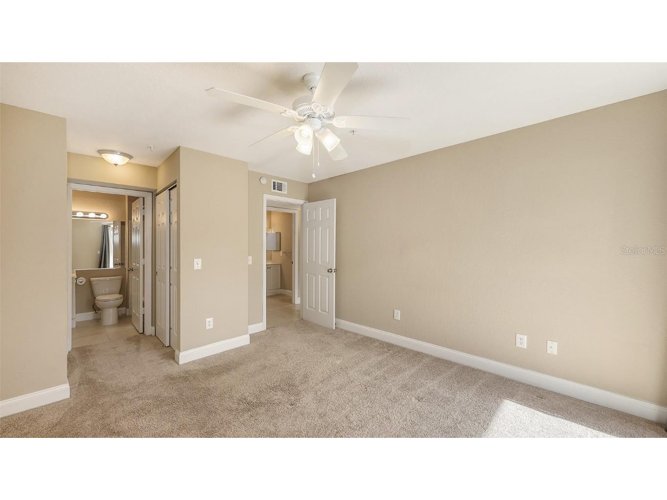 850 S Tamiami Trail #301 Sarasota FL 34236 A4640584 image7