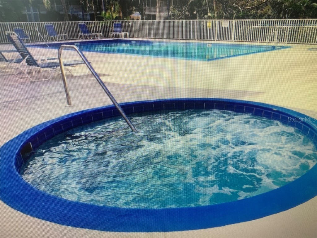 850 S Tamiami Trail #302 Sarasota FL 34236 A4647929 image14