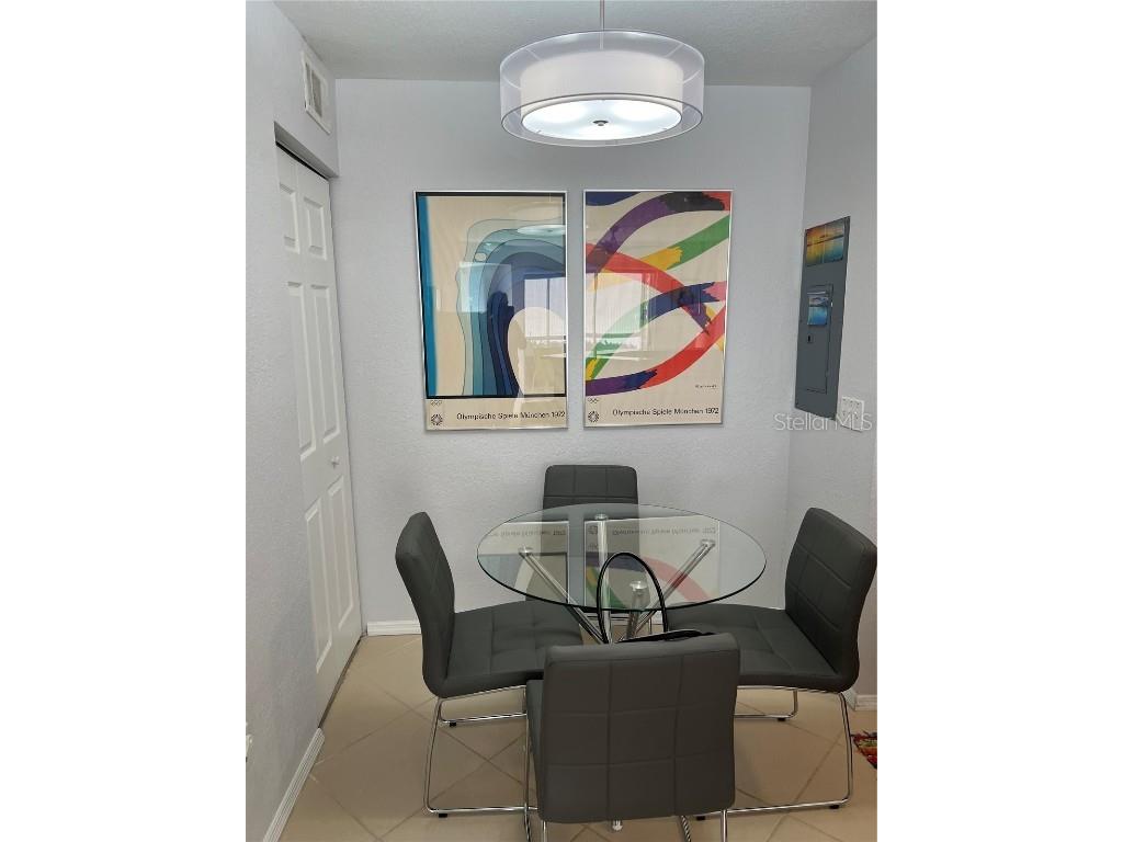 850 S Tamiami Trail #302 Sarasota FL 34236 A4647929 image4