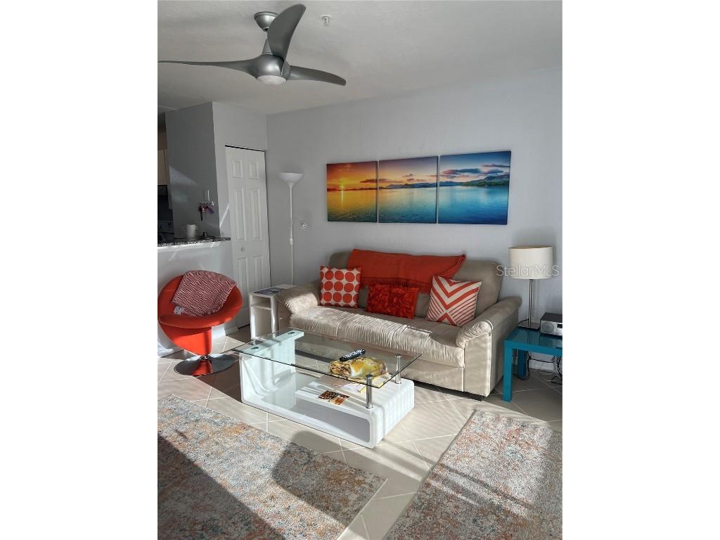 850 S Tamiami Trail #302 Sarasota FL 34236 A4647929 image5