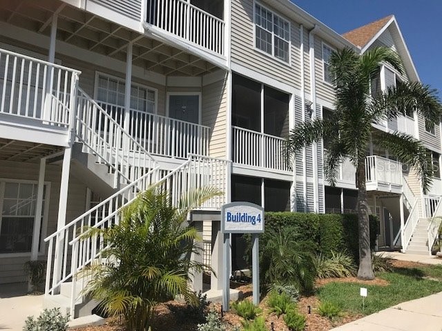 850 S Tamiami Trail #401 Sarasota FL 34236 A4653131 image1