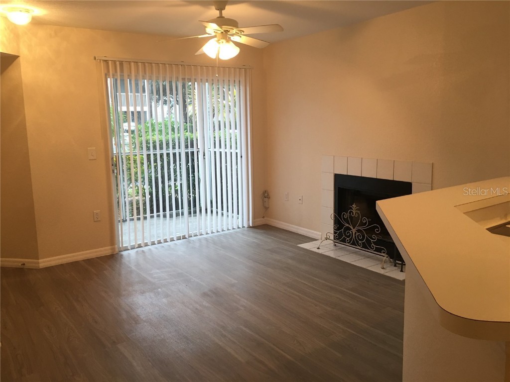 850 S Tamiami Trail #401 Sarasota FL 34236 A4653131 image3