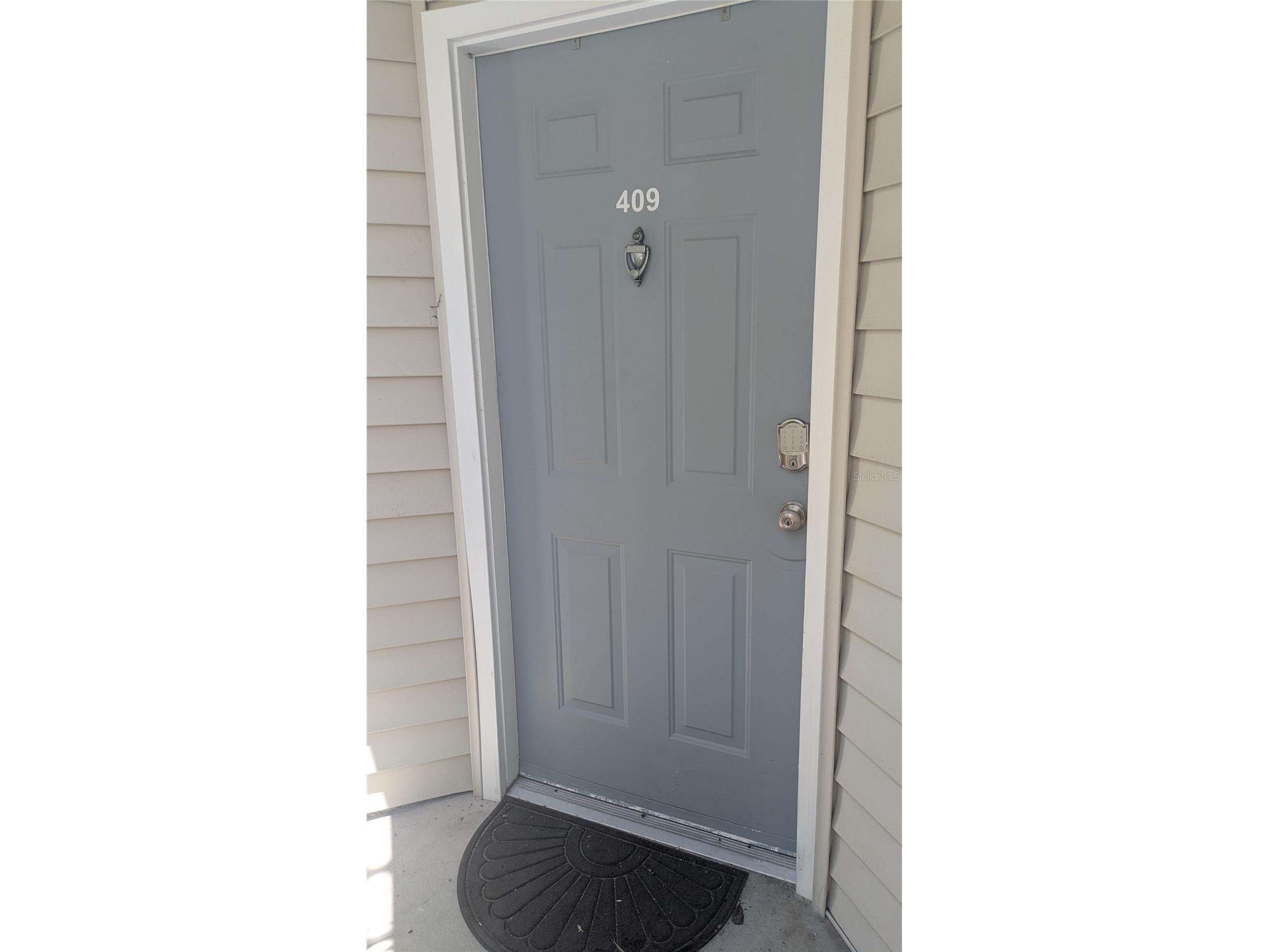 850 S Tamiami Trail #409 Sarasota FL 34236 A4692538 image1
