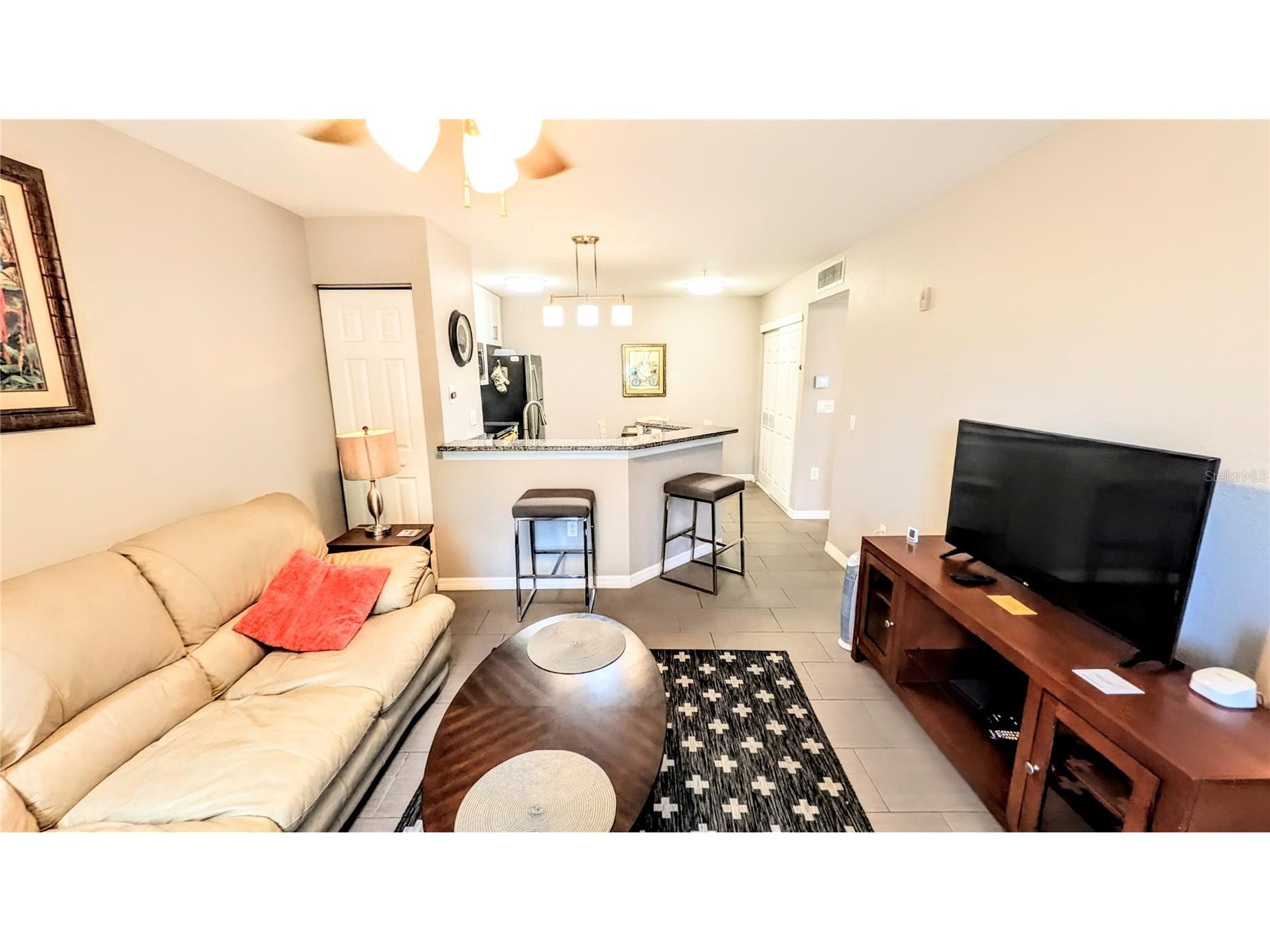 850 S Tamiami Trail #409 Sarasota FL 34236 A4692538 image3
