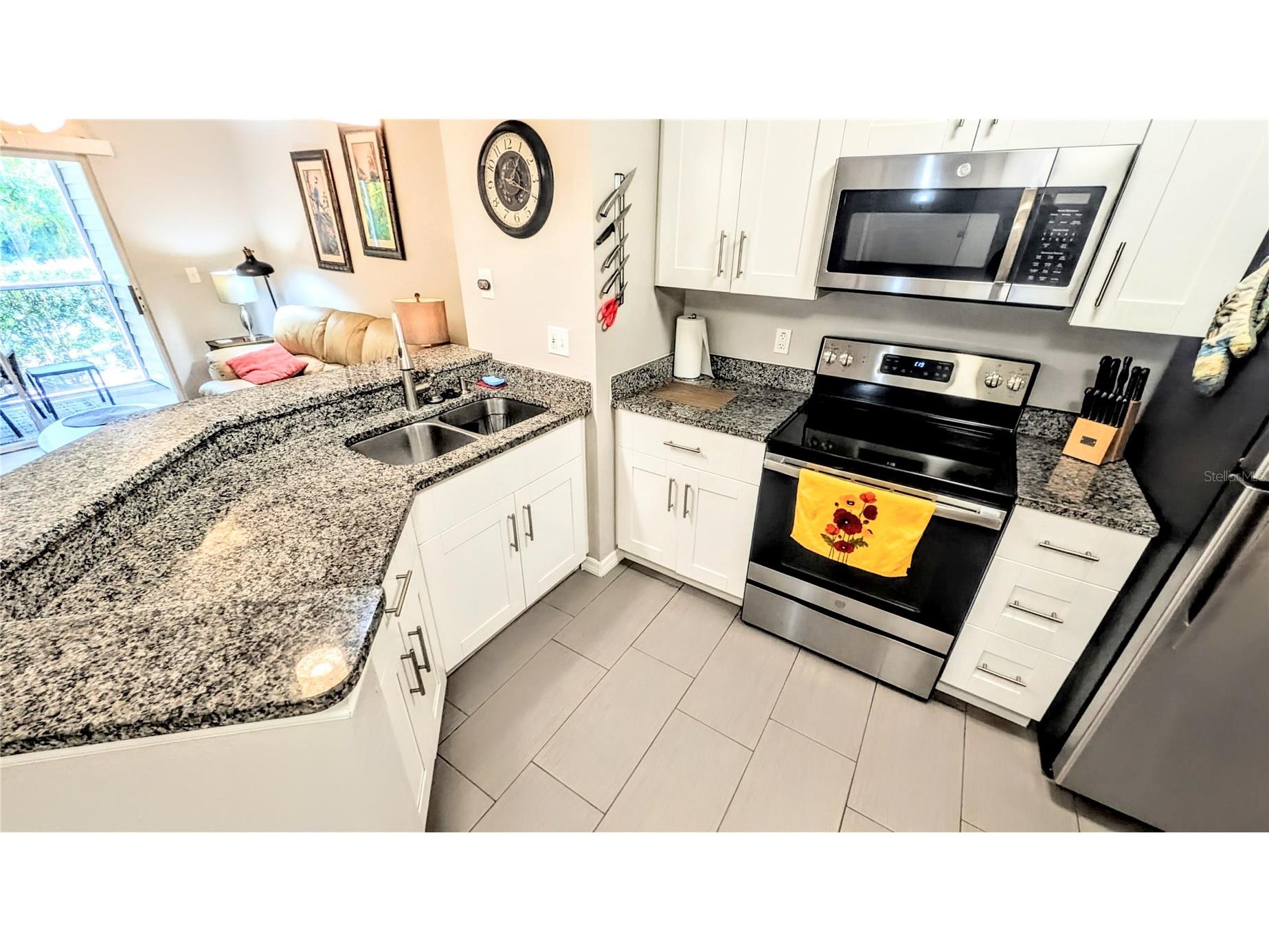 850 S Tamiami Trail #409 Sarasota FL 34236 A4692538 image5