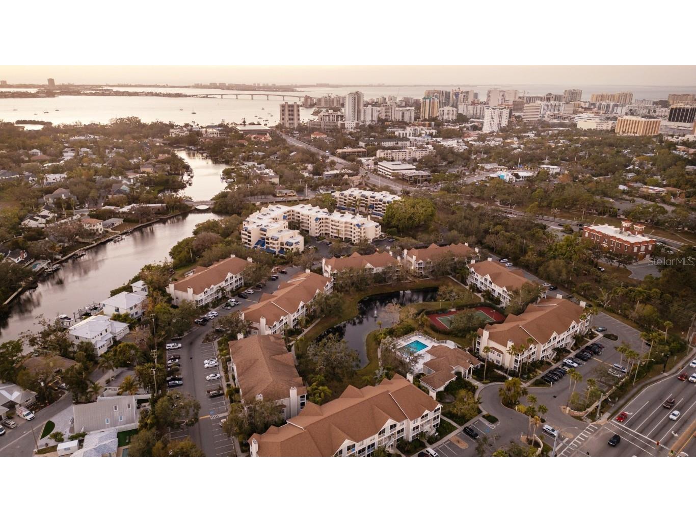 850 S Tamiami Trail #506 Sarasota FL 34236 - HUDSON BAYOU A4659953 image1