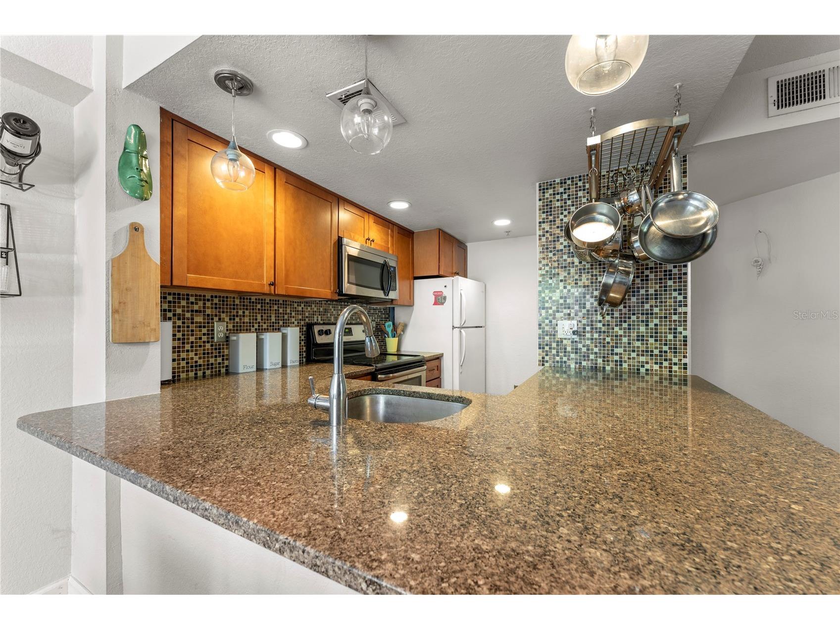 850 S Tamiami Trail #604 Sarasota FL 34236 - HUDSON BAYOU A4691470 image11