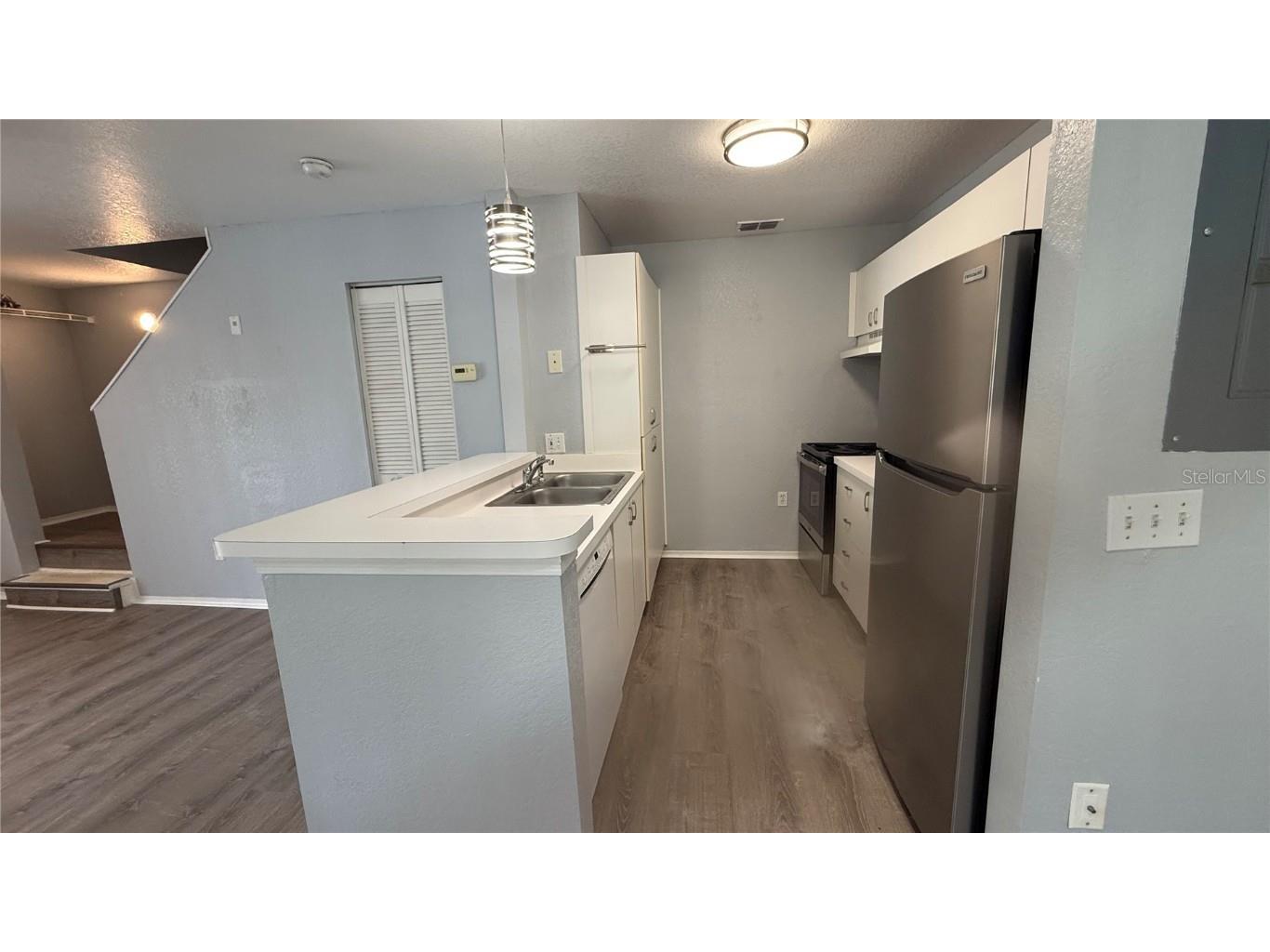 850 S Tamiami Trail #721 Sarasota FL 34236 A4662444 image4