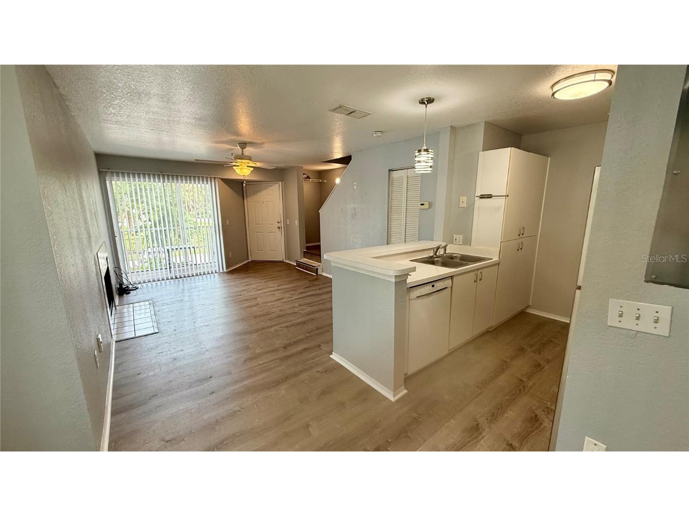 850 S Tamiami Trail #721 Sarasota FL 34236 A4662444 image5