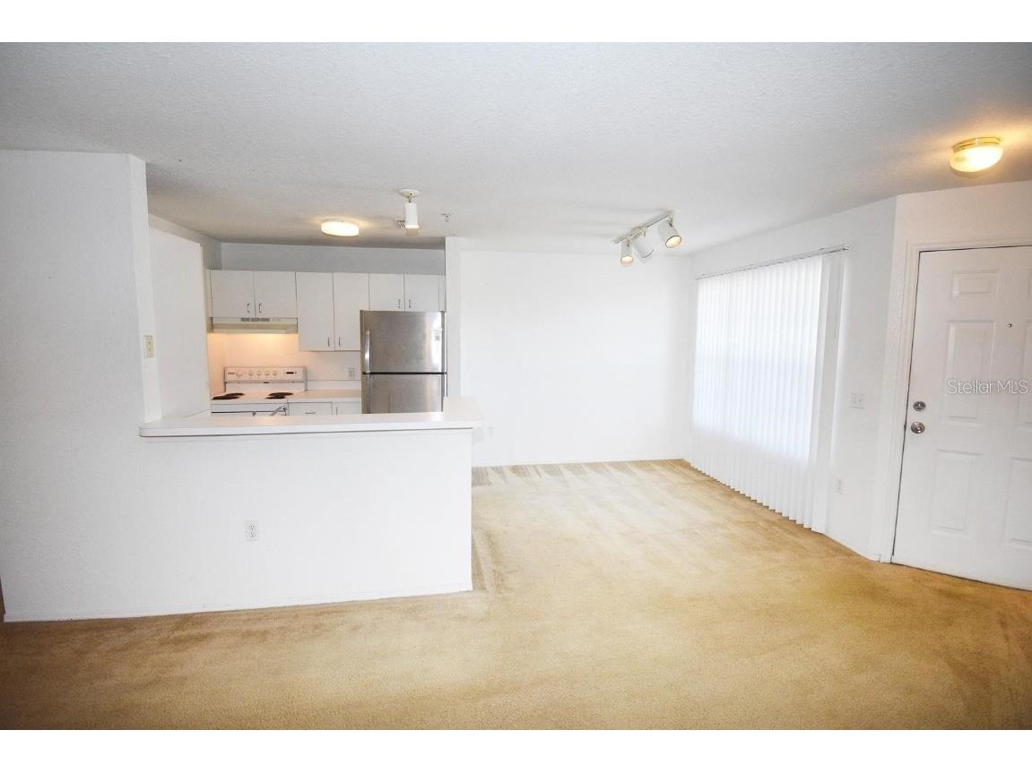 850 S Tamiami Trail #724 Sarasota FL 34236 A4674050 image3