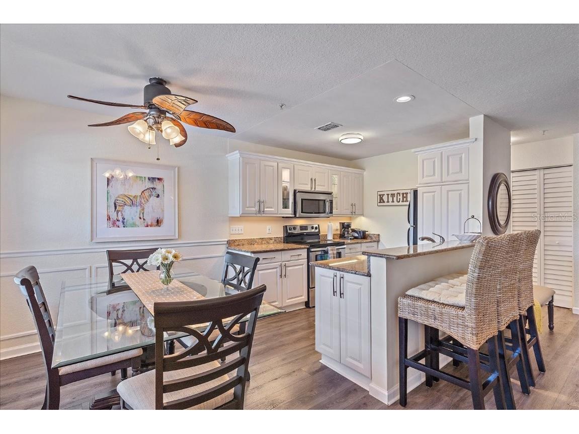 850 S Tamiami Trail #725 Sarasota FL 34236 A4630372 image12