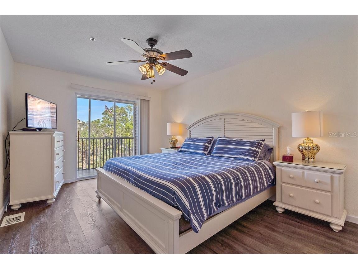 850 S Tamiami Trail #725 Sarasota FL 34236 A4630372 image15