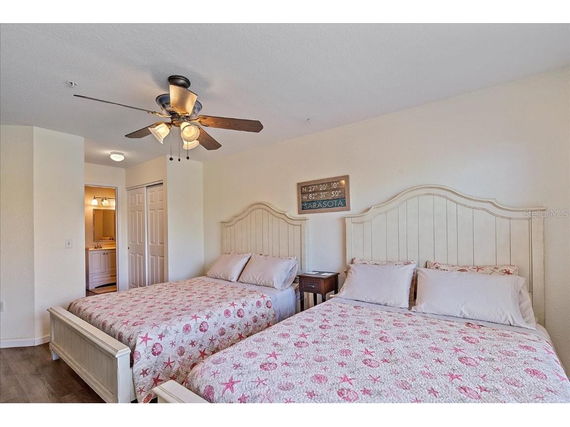 850 S Tamiami Trail #725 Sarasota FL 34236 A4630372 image18