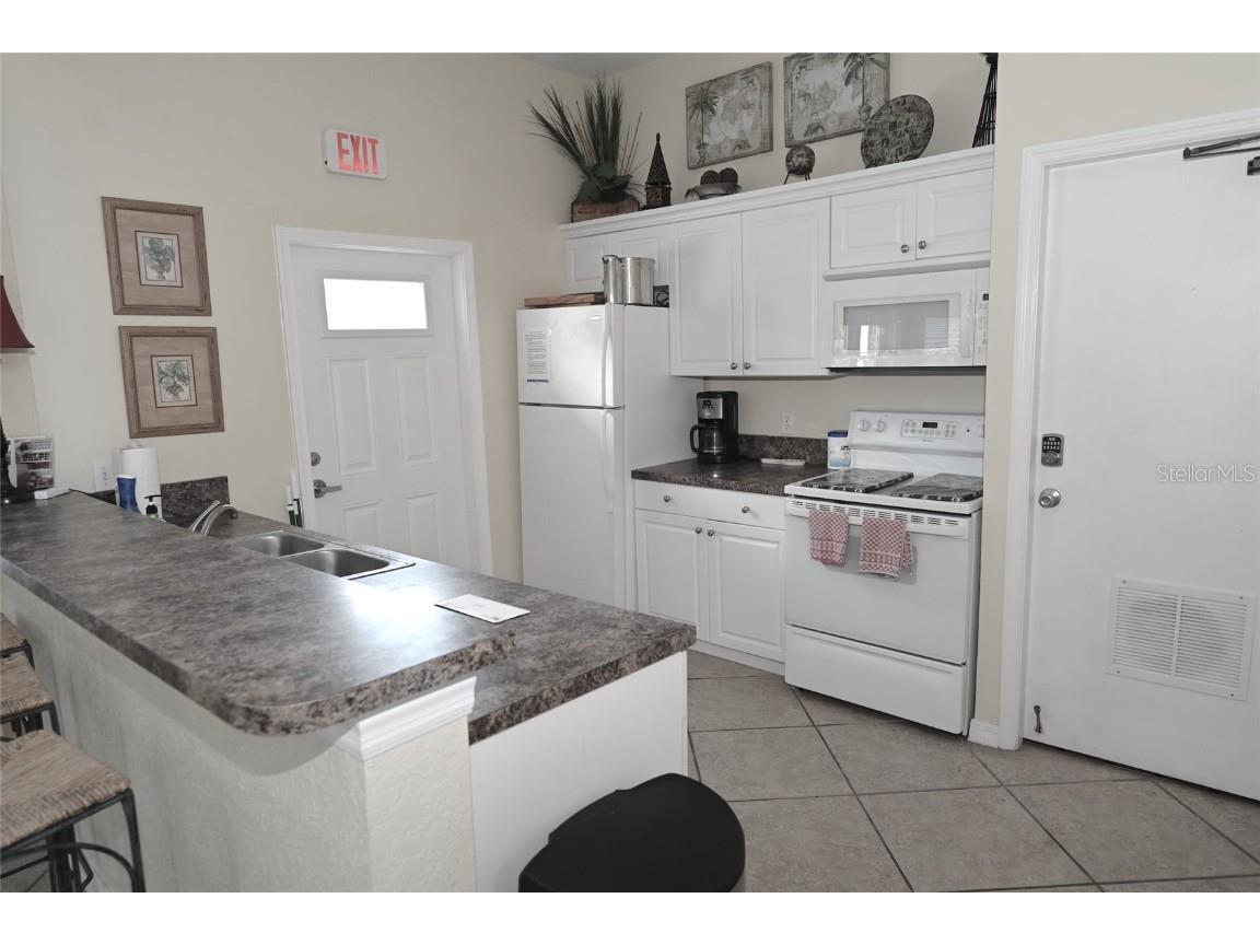 850 S Tamiami Trail #822 Sarasota FL 34236 - HUDSON BAYOU A4659922 image11