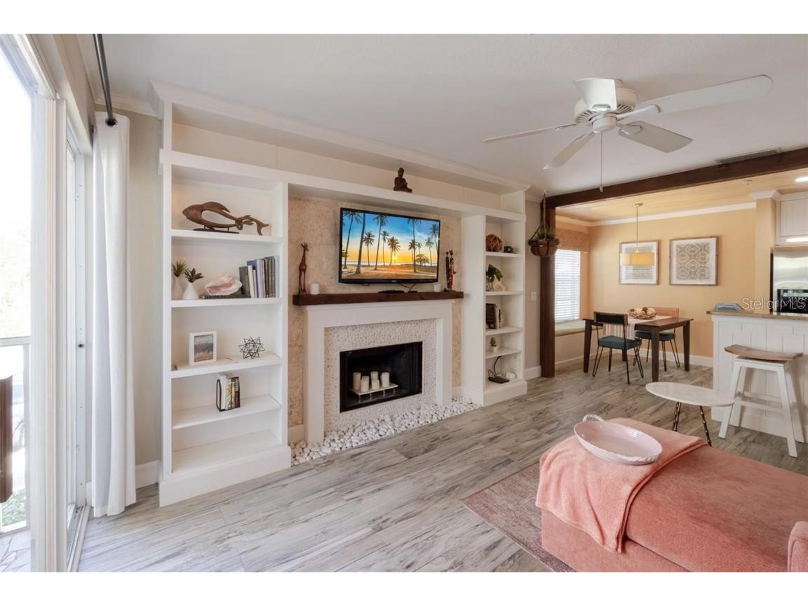 850 S Tamiami Trail #836 Sarasota FL 34236 A4667388 image4