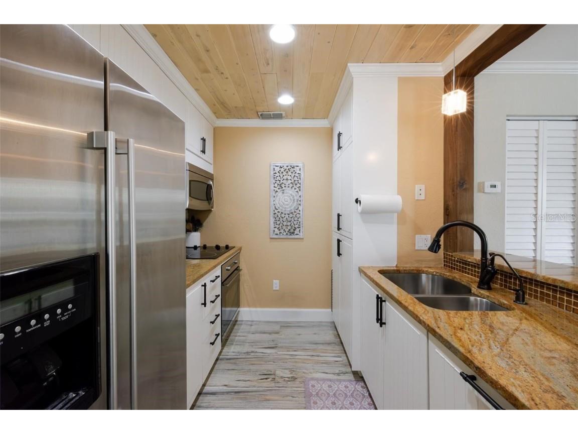 850 S Tamiami Trail #836 Sarasota FL 34236 A4667388 image7