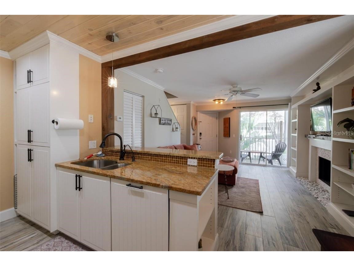 850 S Tamiami Trail #836 Sarasota FL 34236 A4667388 image8