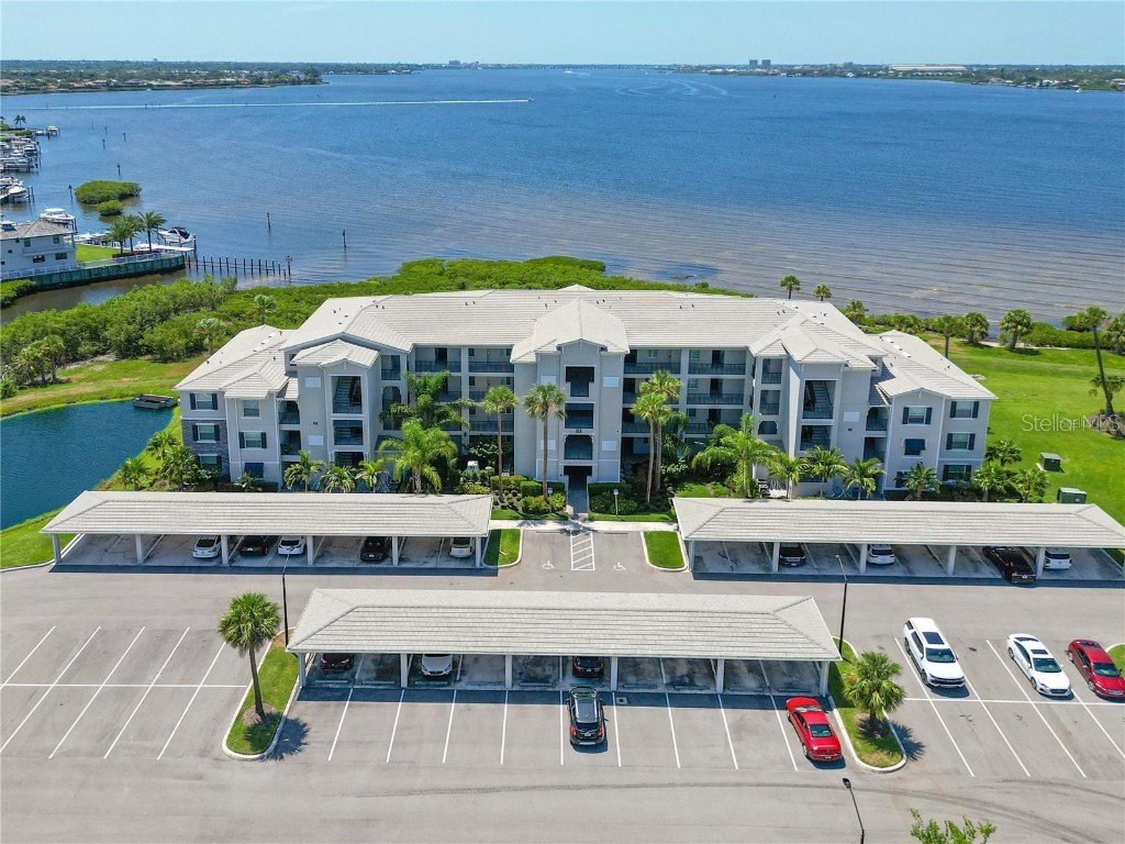 850 Tidewater Shores Loop #102 Bradenton FL 34208 - MANATEE RIVER A4656320 image1