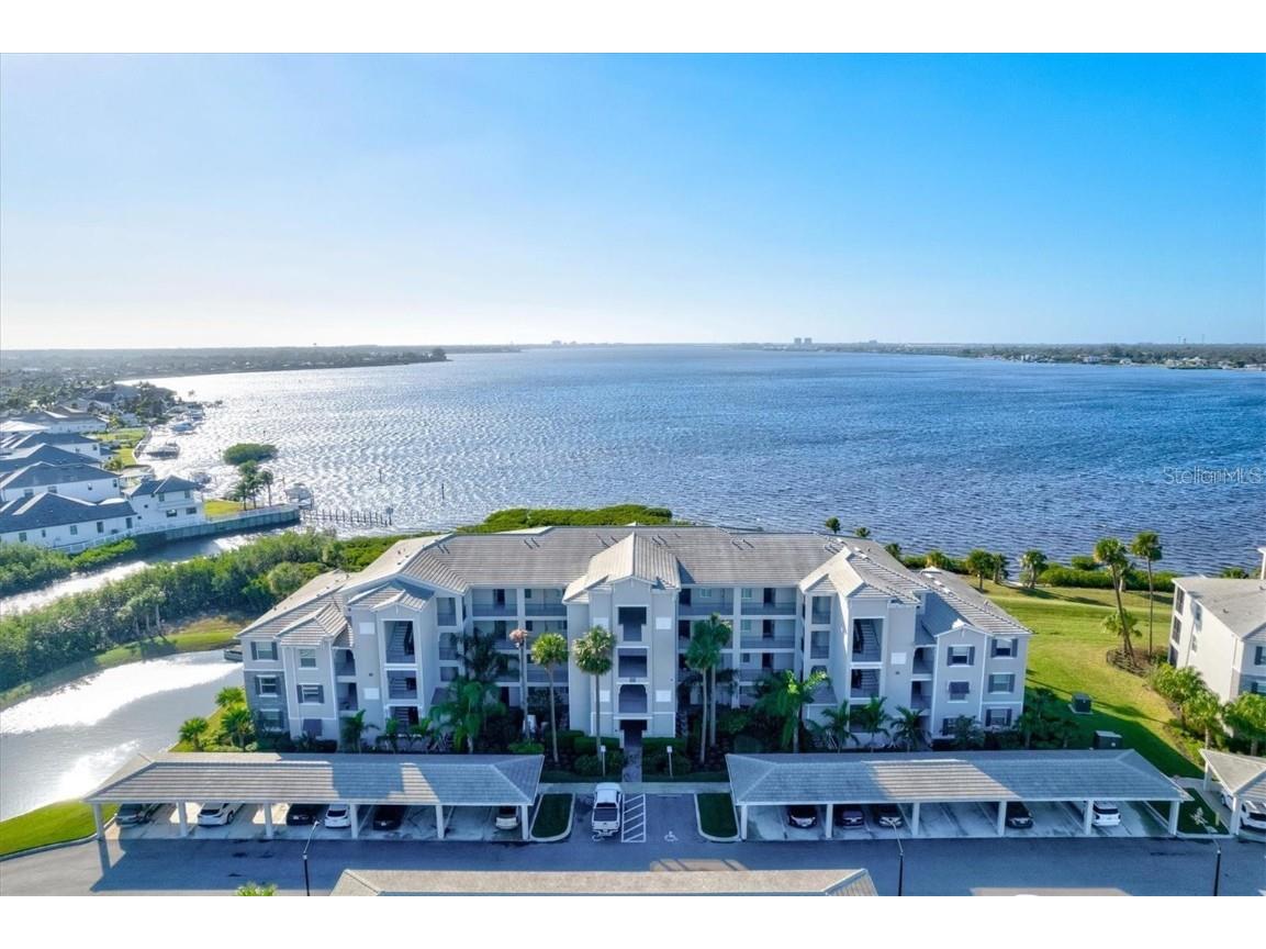 850 Tidewater Shores Loop #207 Bradenton FL 34208 - MANATEE RIVER A4620722 image1