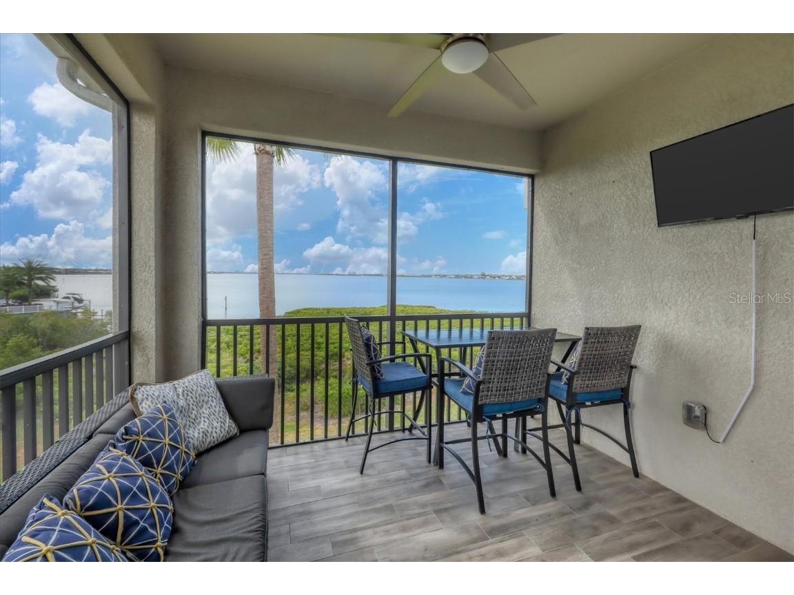 850 Tidewater Shores Loop #301 Bradenton FL 34208 - MANATEE RIVER A4594531 image1