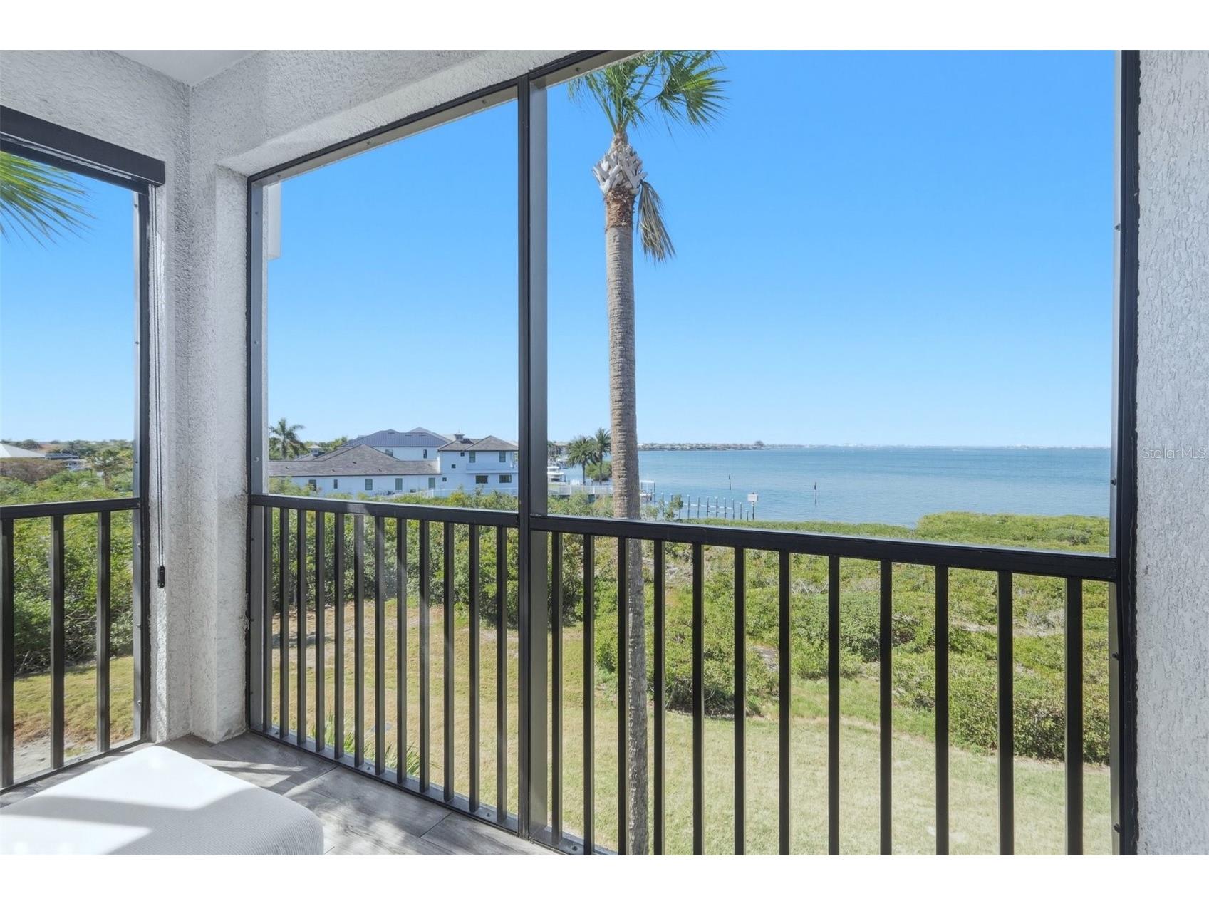 850 Tidewater Shores Loop #301 Bradenton FL 34208 - MANATEE RIVER A4683654 image1