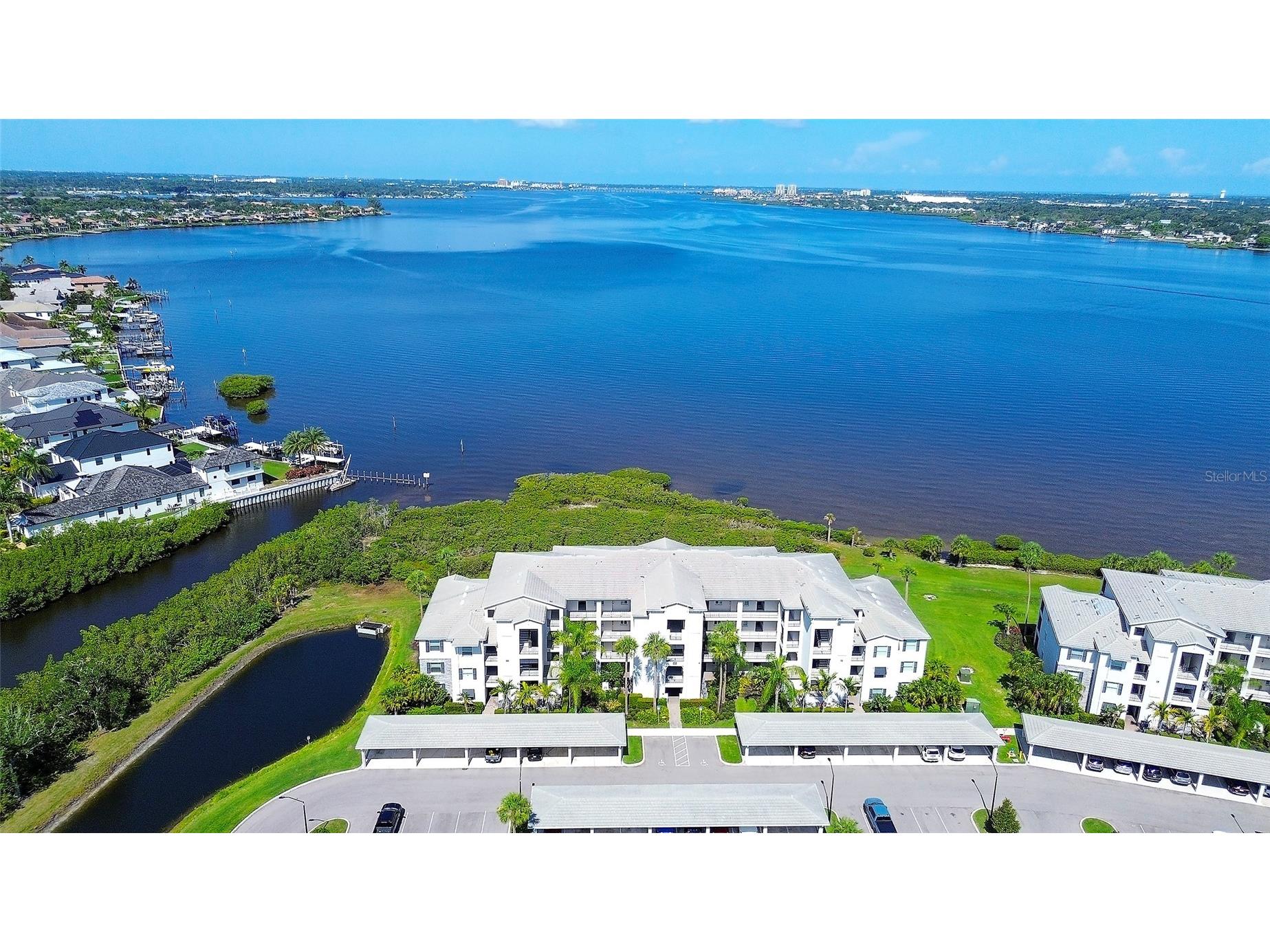 850 Tidewater Shores Loop #402 Bradenton FL 34208 - MANATEE A4699832 image2