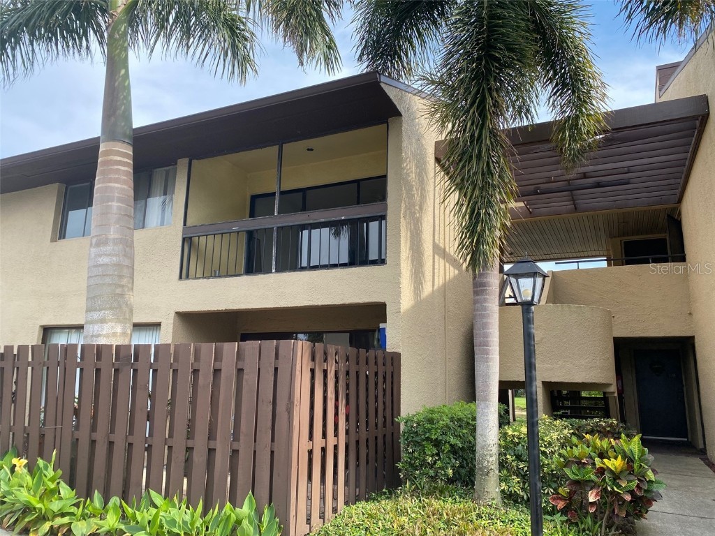 850 Village Lake Terrace N #201 Saint Petersburg FL 33716 U8200452 image1