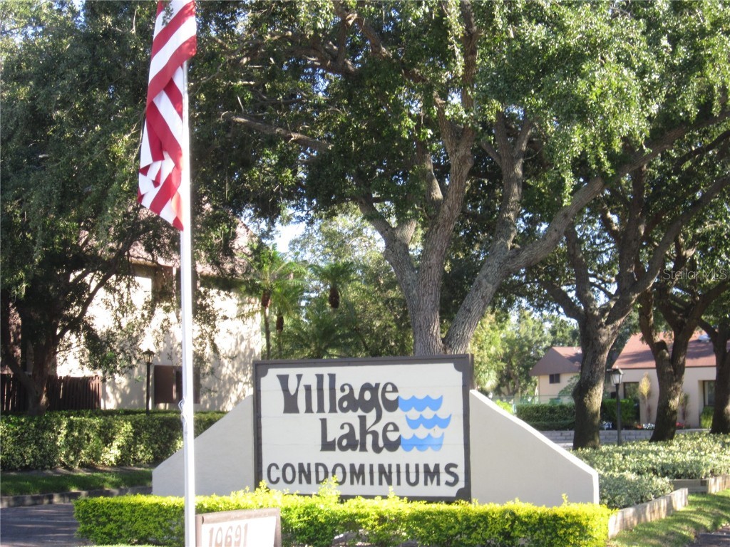 850 Village Lake Terrace N #202 Saint Petersburg FL 33716 U8199291 image1