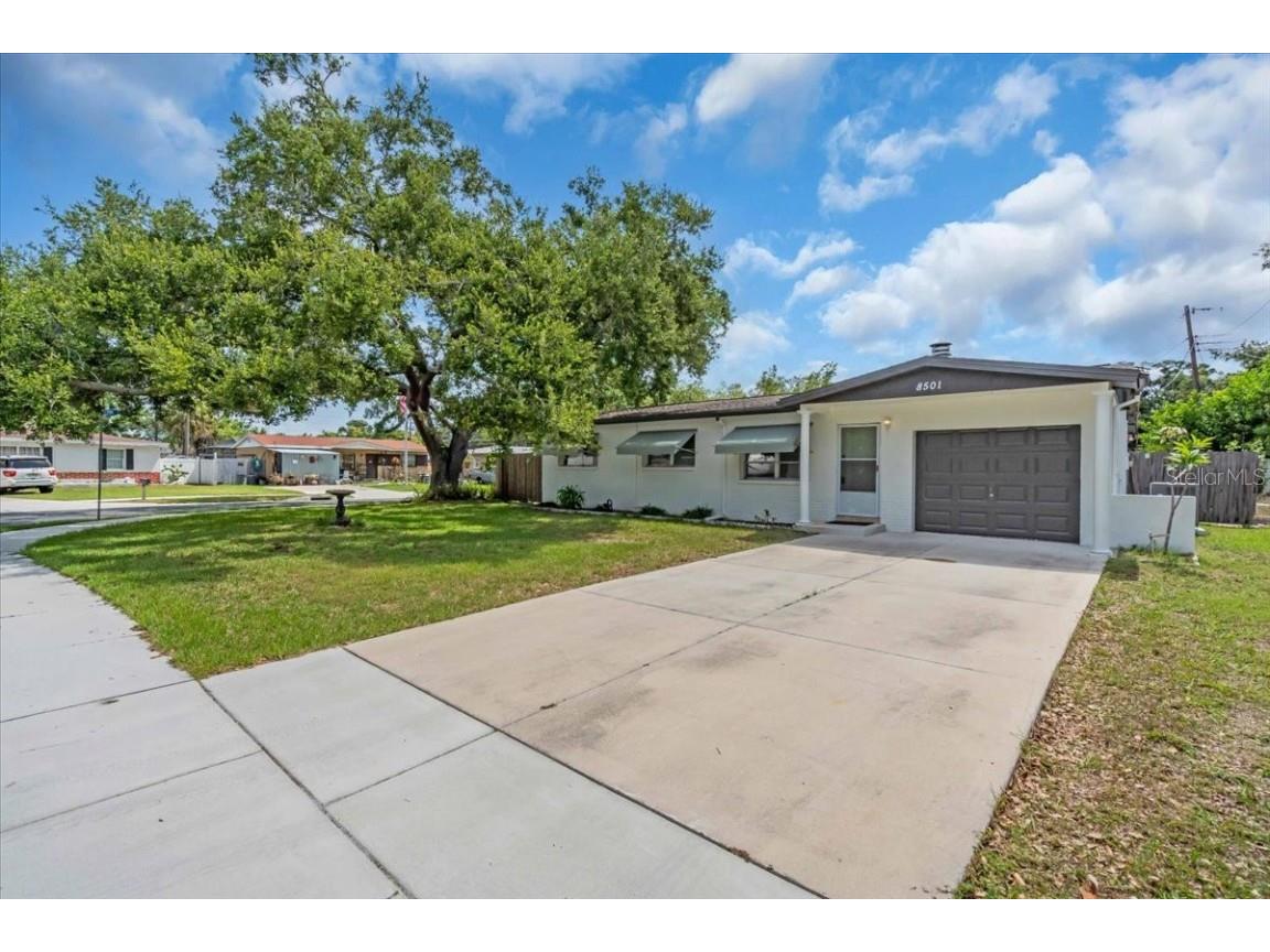 8501 56th Street N Pinellas Park FL 33781 TB8395387 image1